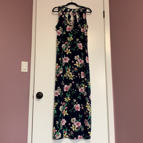 Tropical Maxi Dress - Picture 4 of 5